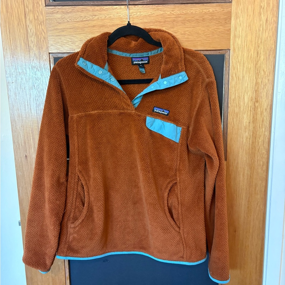 Patagonia pullover. Super warm. Good condition